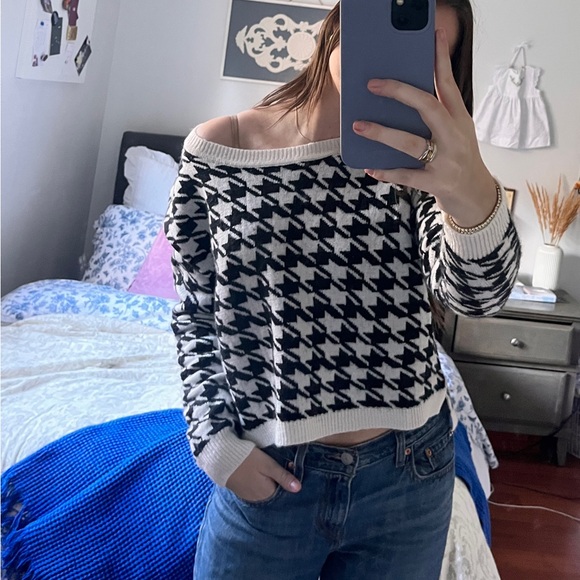 Houndstooth sweater - Picture 3 of 4